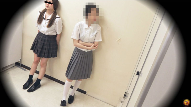 学習塾トイレ隠撮 女子学生行列中おしっこ漏らし