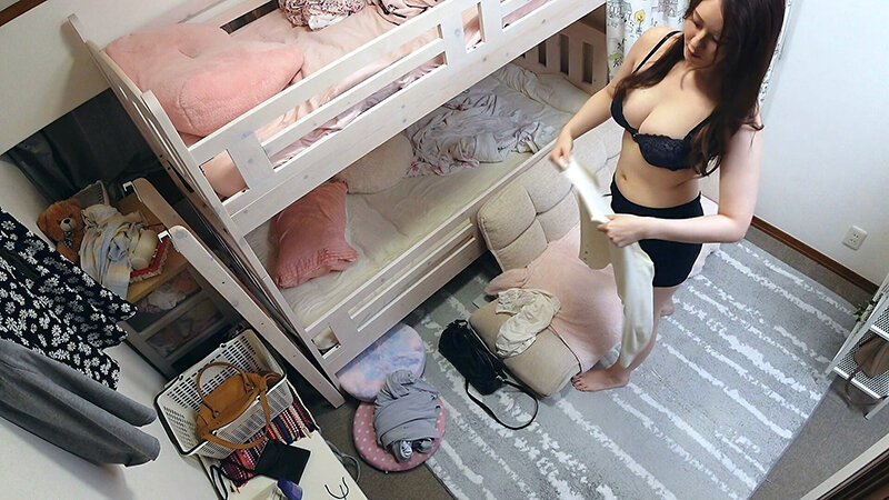 有名私大女子寮覗き 体を震わせ何度もイキまくるオナニー記録